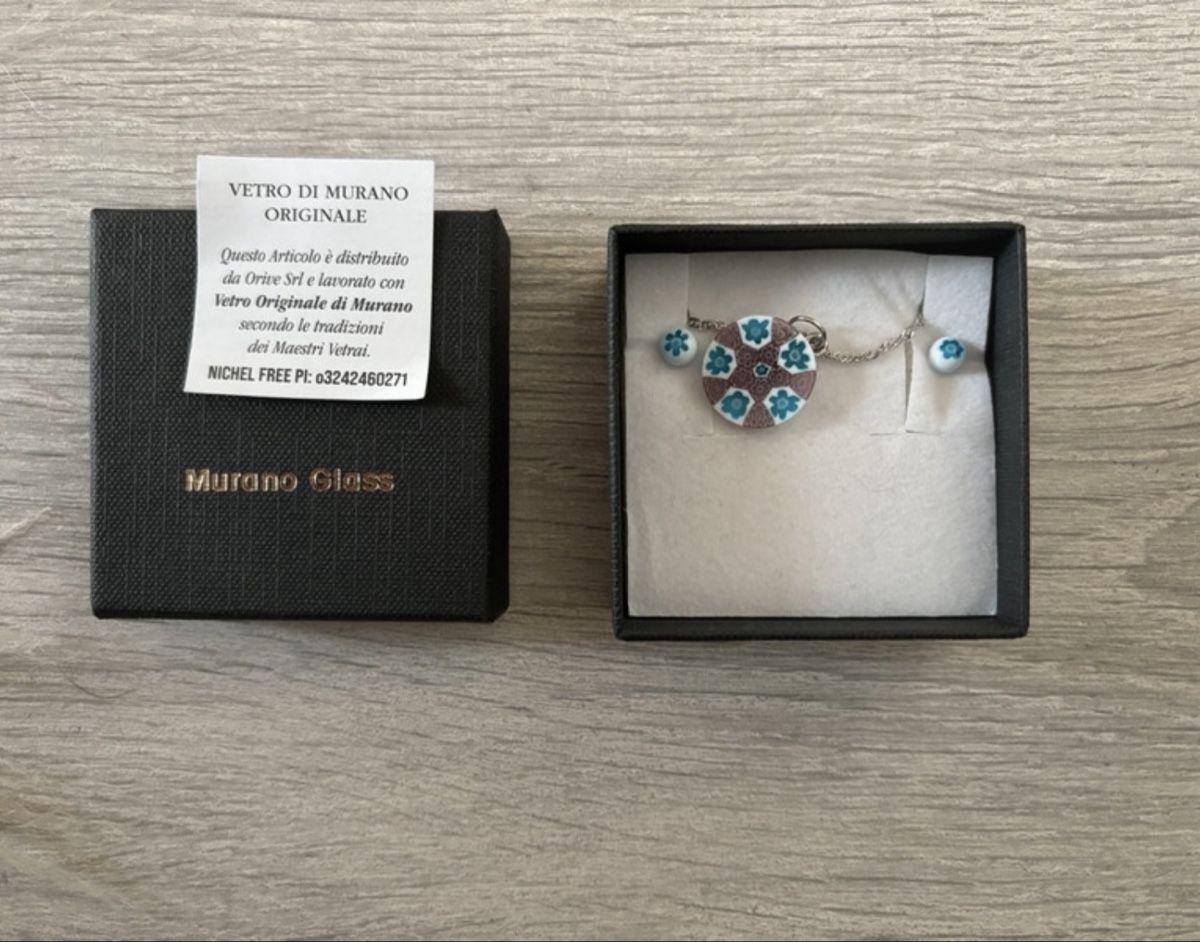 Murano Sonstiger Schmuck: Orecchini e collana in vetro di Murano. – Neu und originalverpackt aus Mendrisio von cost.del 1