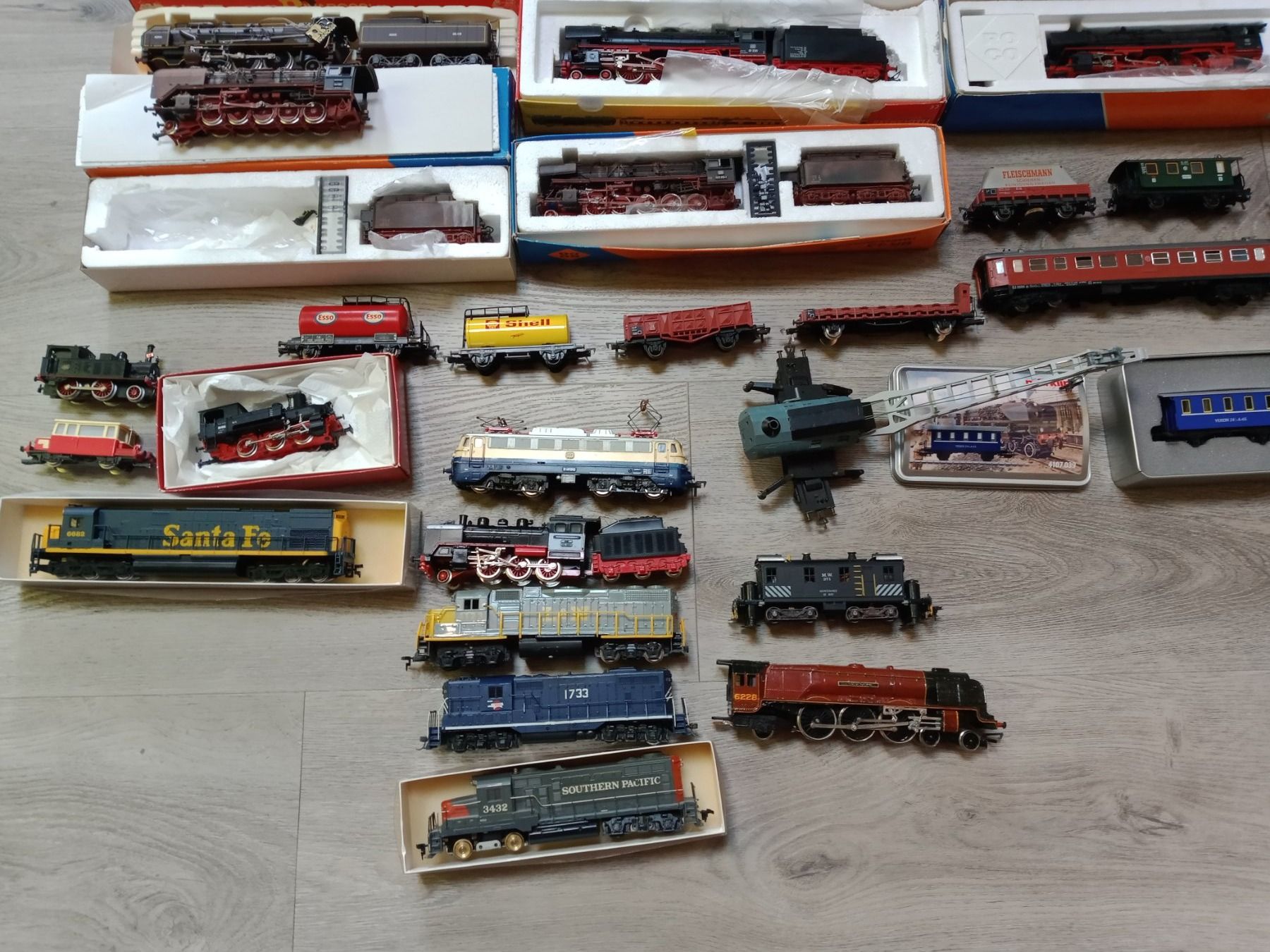 Modelleisenbahnen: Modelleisenbahn Lot H0 Gleichstrom – Gebraucht aus Bätterkinden von hobbycha 6