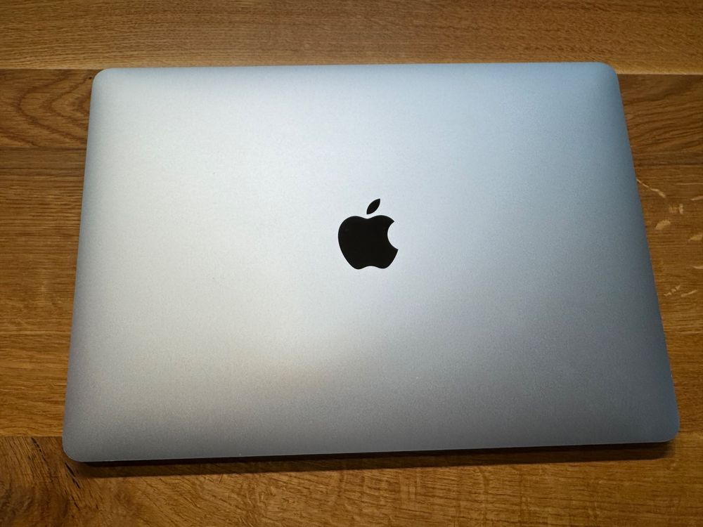 Apple MacBook Pro 13