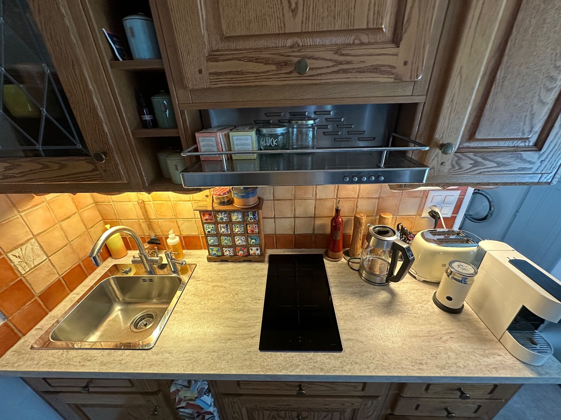 V-Zug Cucine complete: Küche zu verschenken – Usato da Wildberg venduto da TradeMe 2