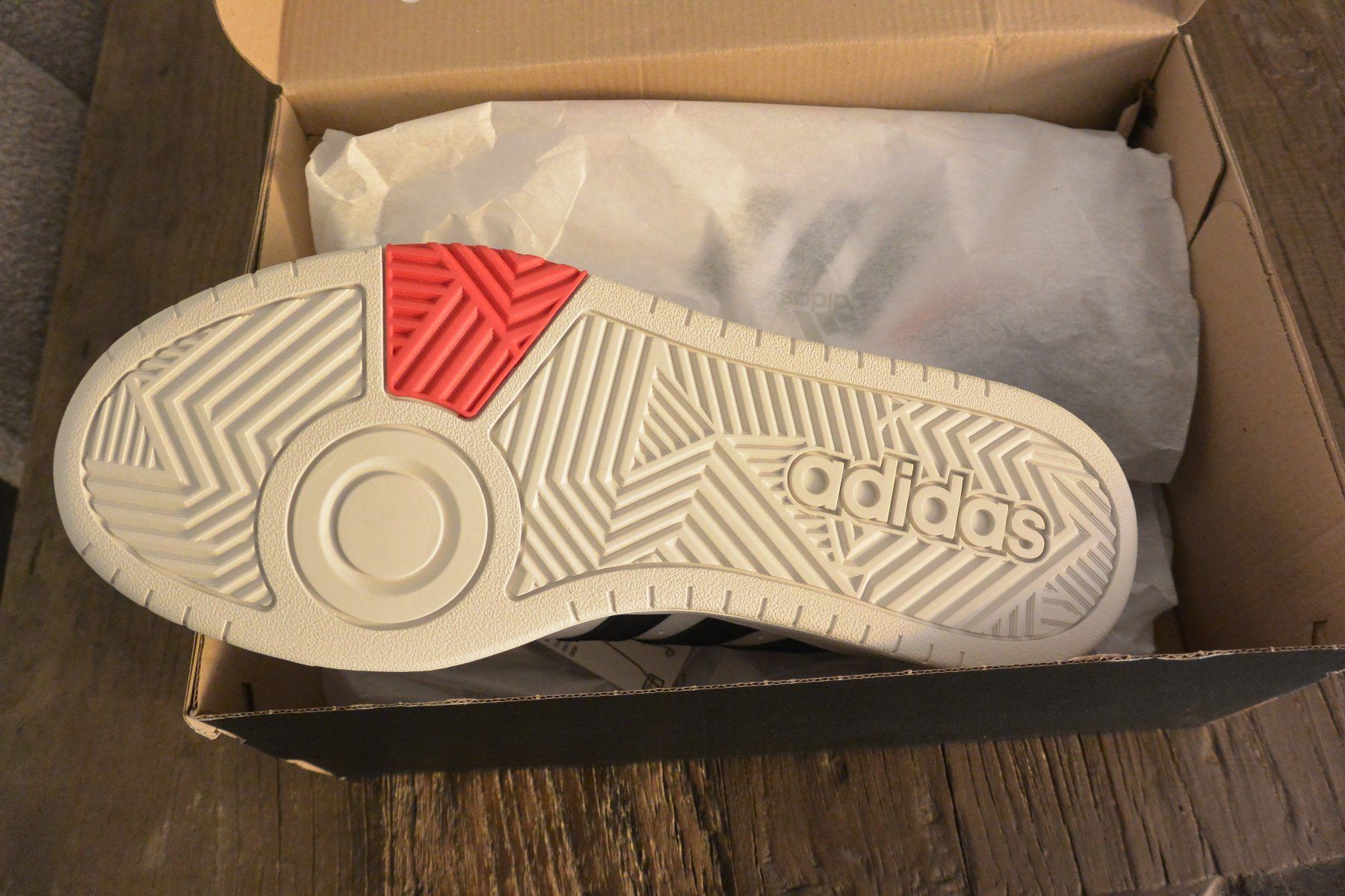 Adidas Herrenschuhe: ADIDAS HOOPS 3.0 / CLASSIC / VINTAGE /  US 10 – Neu und originalverpackt aus Laupen ZH von Tremila 4