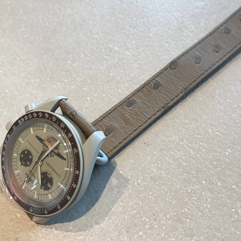 Swatch Orologi: Swatch Omega Moonswatch SO33T100C – Nuovo e nell'imballaggio originale da Bellevue venduto da belakali 1