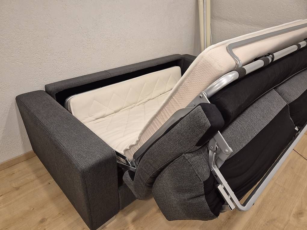 Divani: Schlafcouch ausziehbar – Usato da Oberrohrdorf venduto da Alpen2008 4
