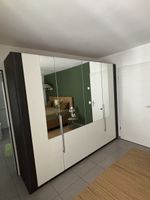 Kleiderschrank
