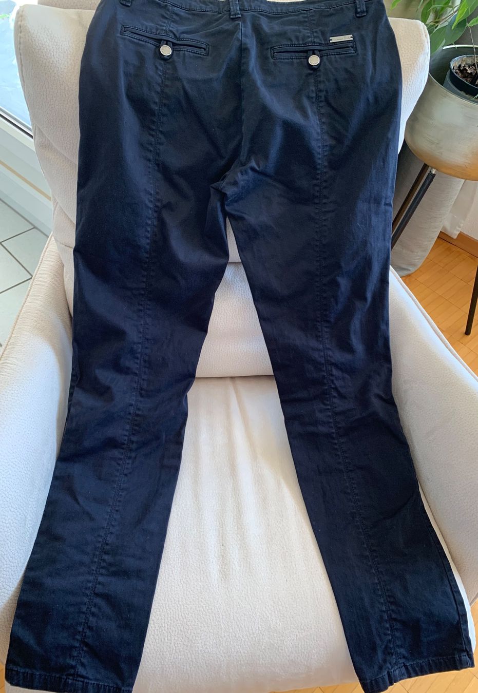 Pantalons: Massimo Dutti Pantalon 👖 taille 38 – Neuf (Voir description) à Prilly par Sissi_1009 5