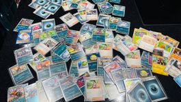 Top Neuwertige Pokémon Karten über 100 Stück (DE,EN,JP)