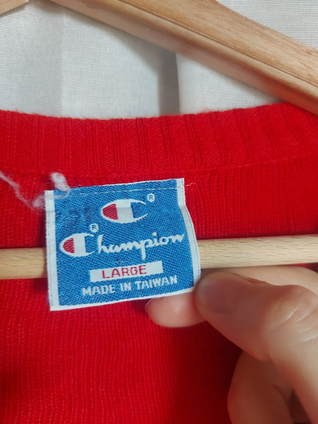 Maglioni & Felpe: Pull cropped Champion vintage - Taille L – Usato da Lausanne venduto da Super-cerise 2