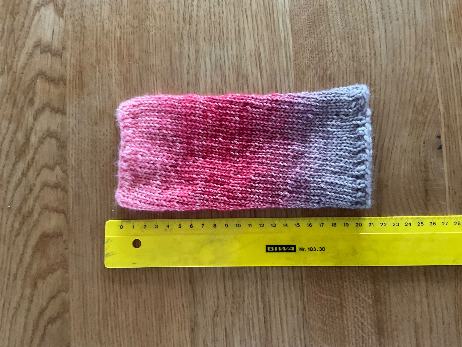 Guanti & manicotti: Handgestrickte Pulswärmer Amedisli Rosa-Grau – Usato da Wetzikon ZH venduto da FeeF 1