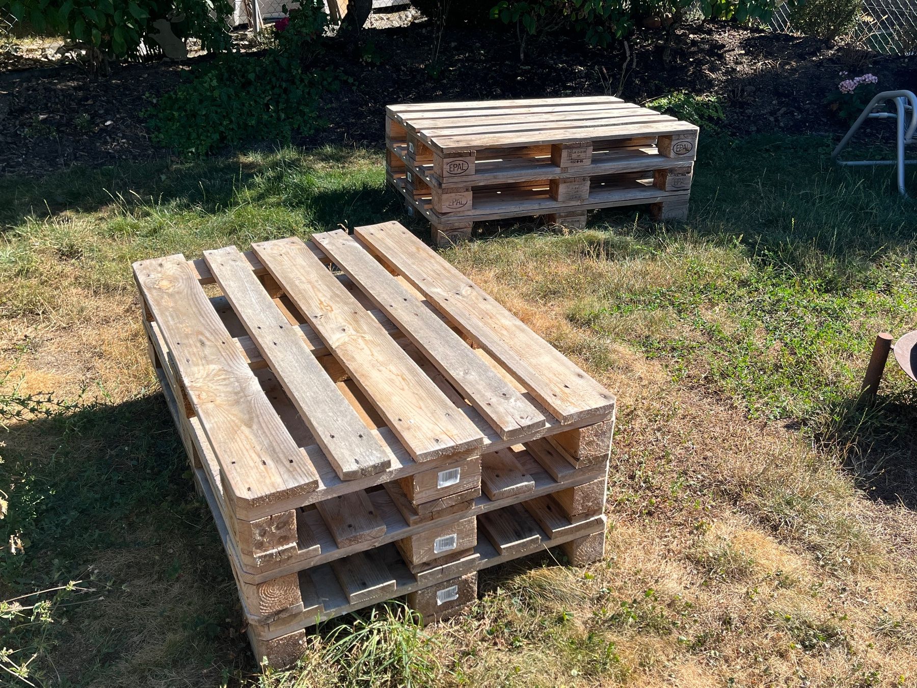Palettes: Holzpaletten – D'occasion à Vinelz par Lewis001 2