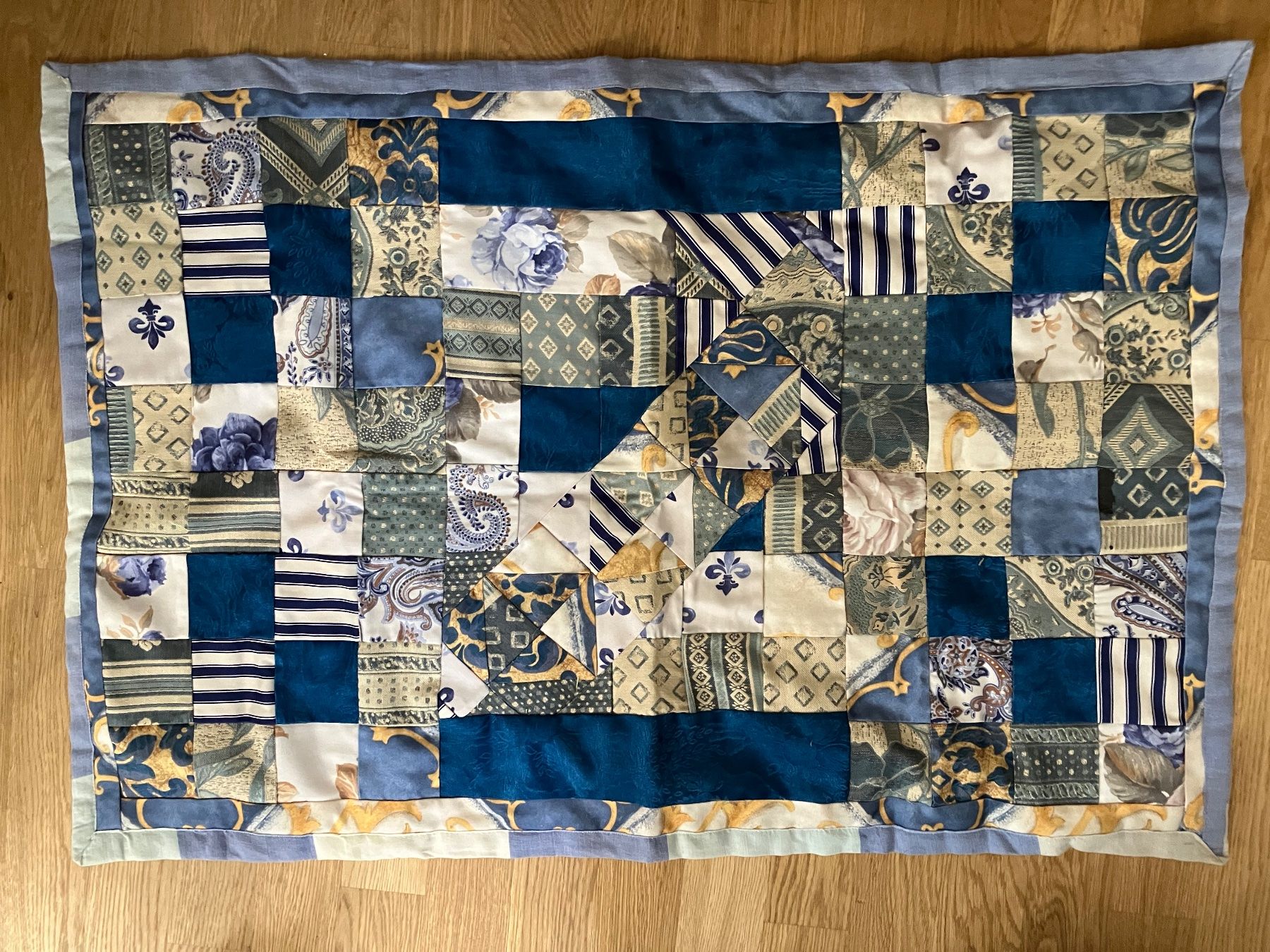 Spielmatte: Frisch genäht Patchwork Matte – Neu (gemäss Beschreibung) aus Zürich von the_2lsz
