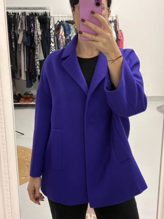 Escada wunderschöne Jacke aus Wolle violett oversize Gr. 38