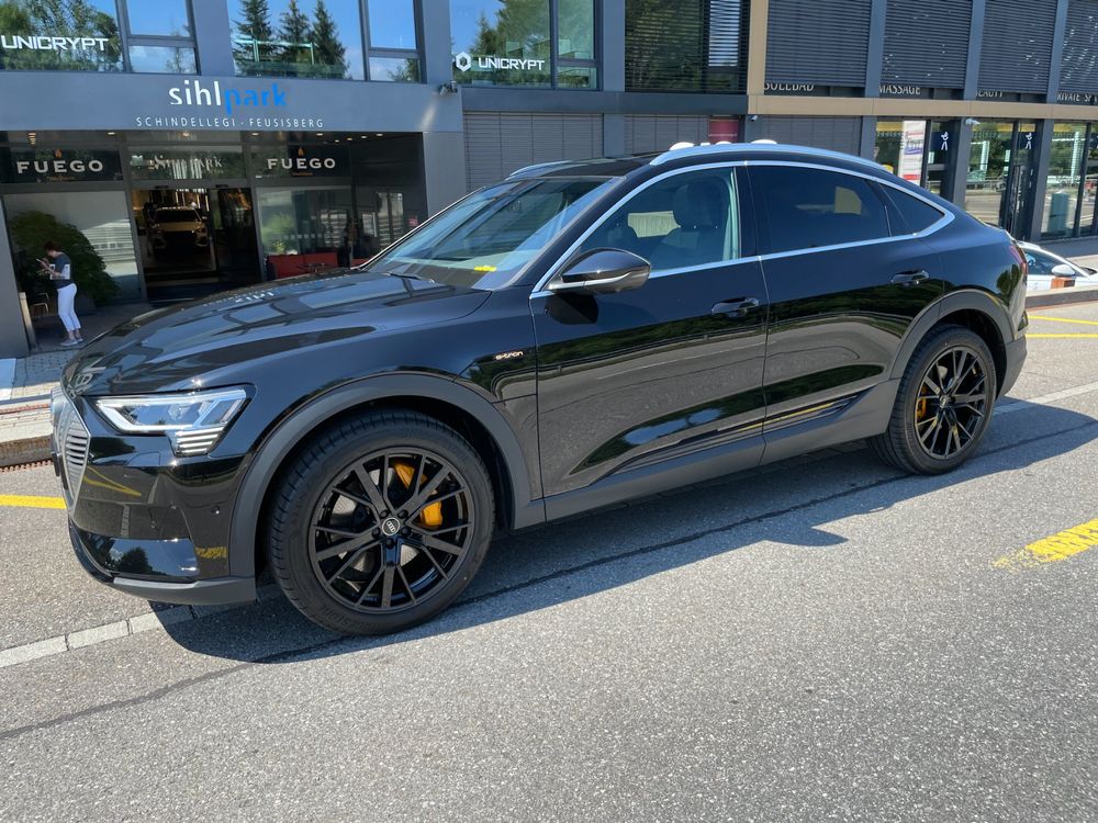 Audi q8 e tron