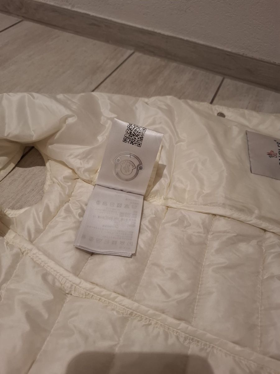 Moncler Giacche: Veste/Jacke Moncler – Nuovo (secondo la descrizione) da Prilly venduto da Sdeca 6