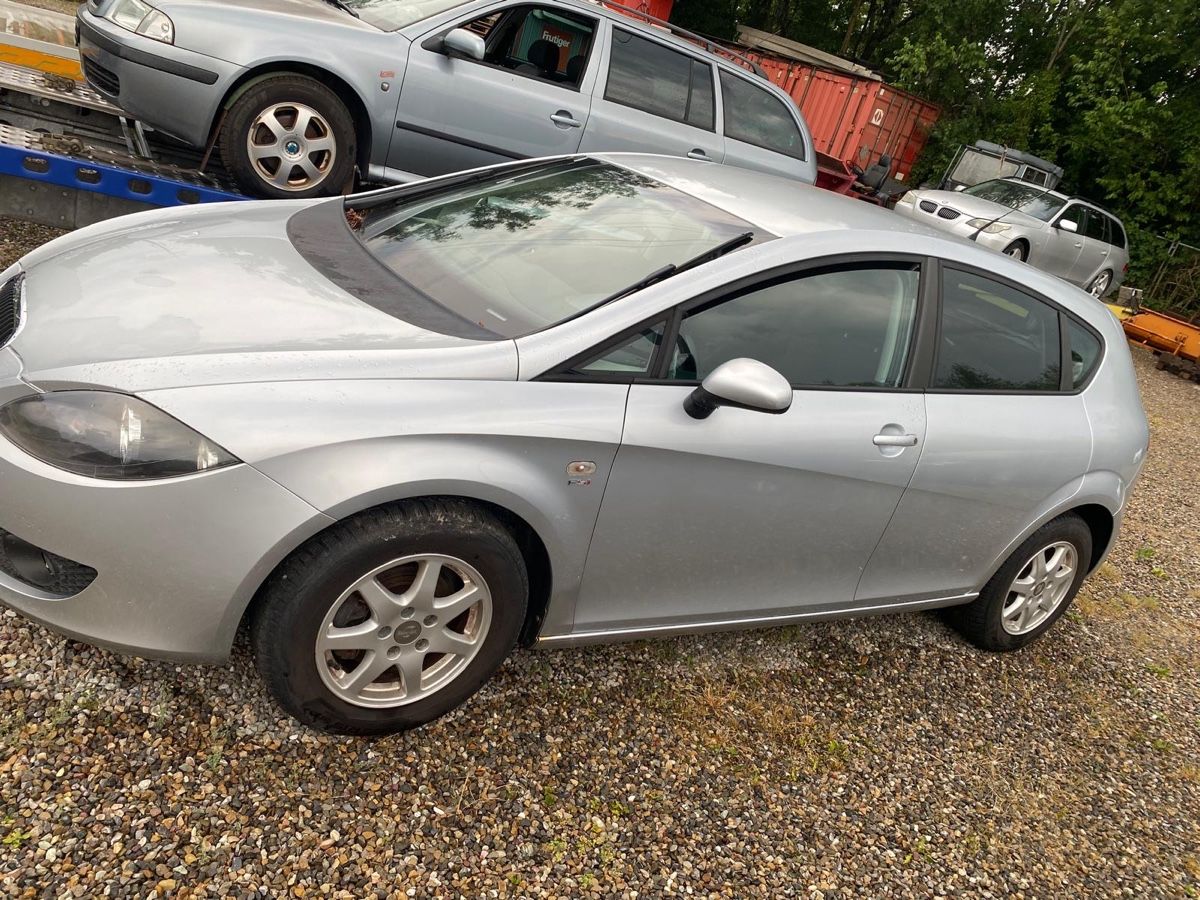 Seat Automobili: Seat Leon 1.4 TSI Grau  – Usato da Wila venduto da aut_x7dr 1