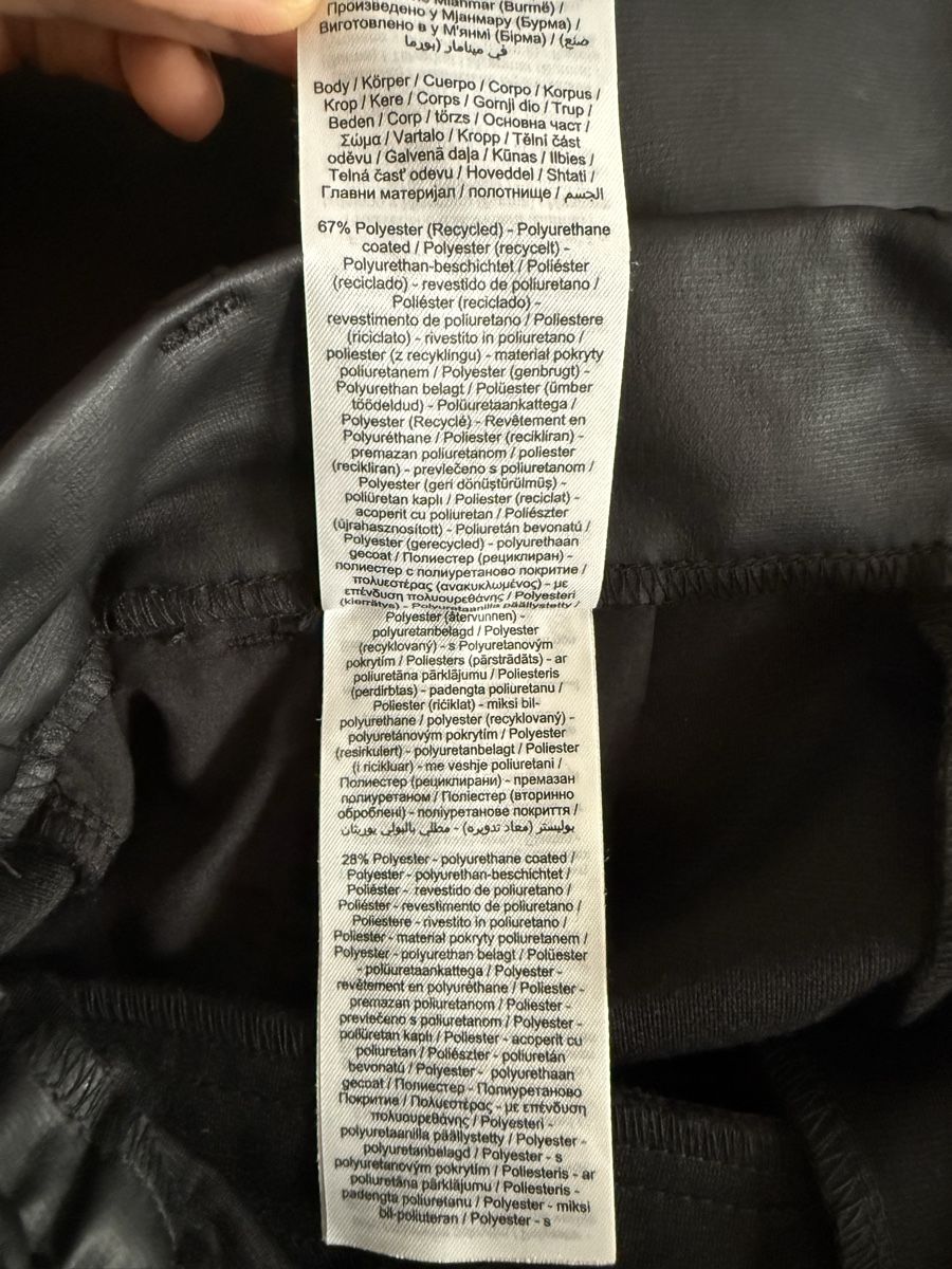 Only Pantaloni: Only - Schwarze Fake Lederhose – Usato da Meilen venduto da kleisi01 5