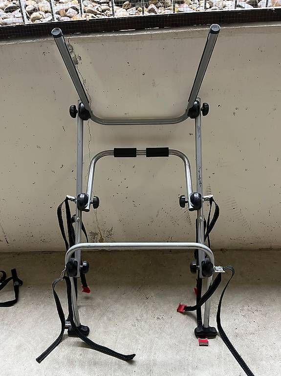 Supporti per biciclette: Fahrradträger – Usato da Weinfelden venduto da rol_g7cw