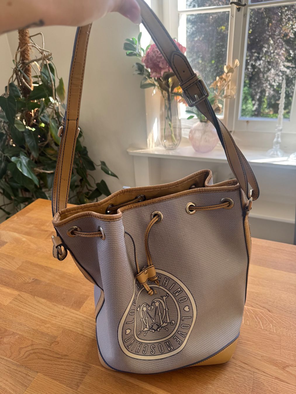 Moschino Borse da donna: Love Moschino Tasche Beuteltasche – Usato da Winterthur venduto da Julia90 3