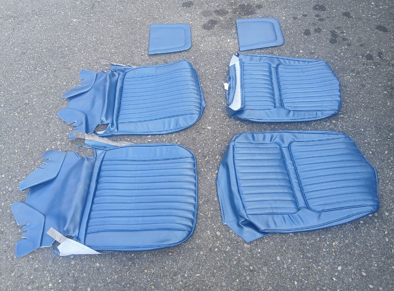 Buick Alle Autoersatzteile: intérieur bleu Buick Riviera 66 – Gebraucht aus la heutte von Auto-stock 4