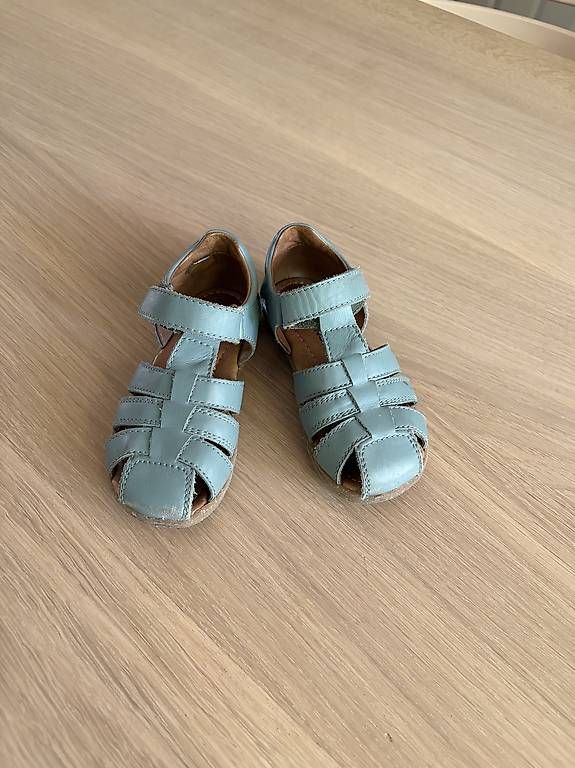 Schuhe für Jungen: Naturino Sandale – Gebraucht aus Basel von SophieLBasel