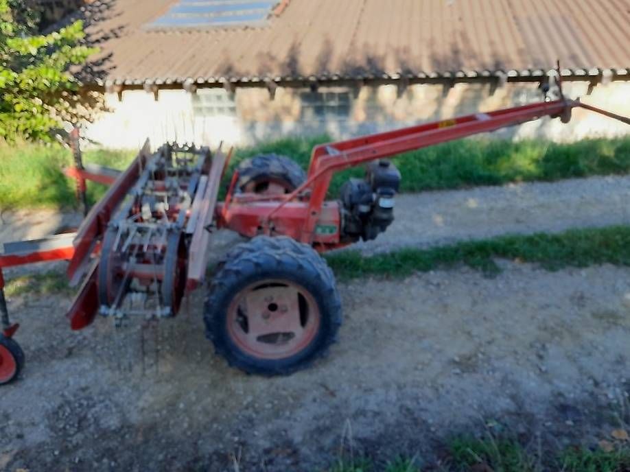 Tutte le macchine: Pöttinger Heuraupe – Usato da Weier im Emmental venduto da Tomasu 2