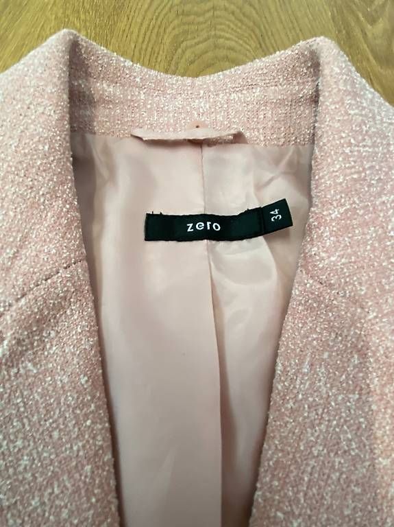 Zara Giacche: SCHÖNER BLAZER VON ZARA, MIT ODER OHNE "FELLKRAGEN", GR. 34 – Usato da Alberswil venduto da mina012 2