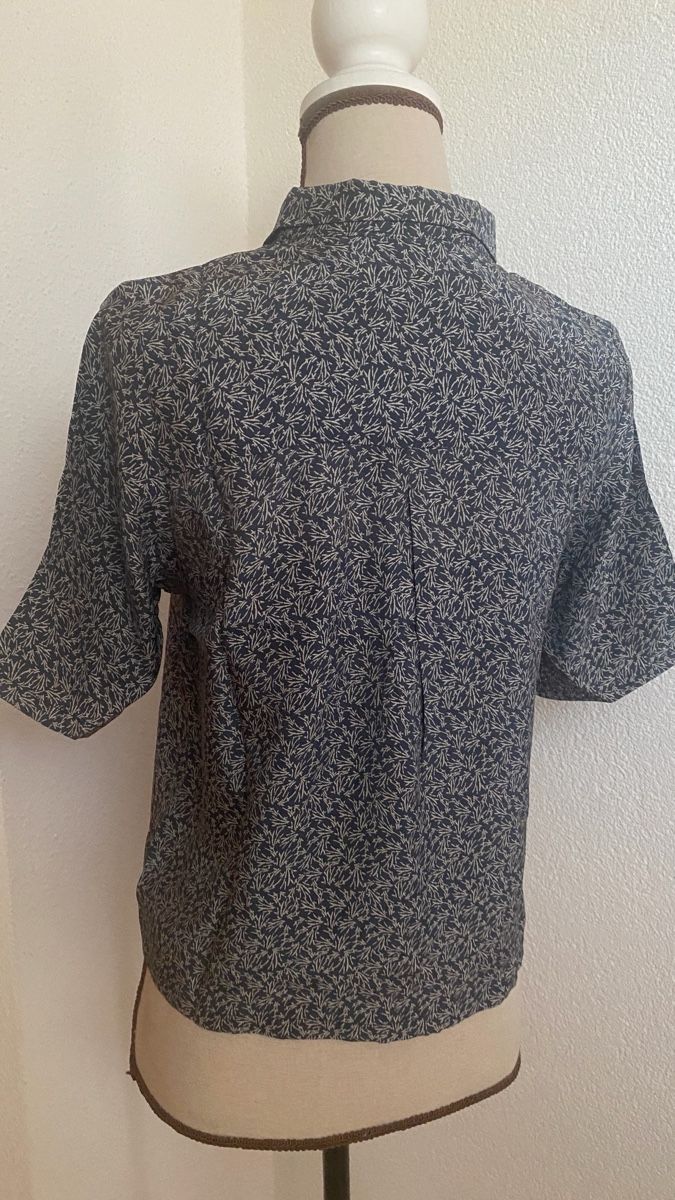 Camicette: Chemise taille 38 - Imprimé feuilles – Nuovo e nell'imballaggio originale da Romont FR venduto da jeanne110 1