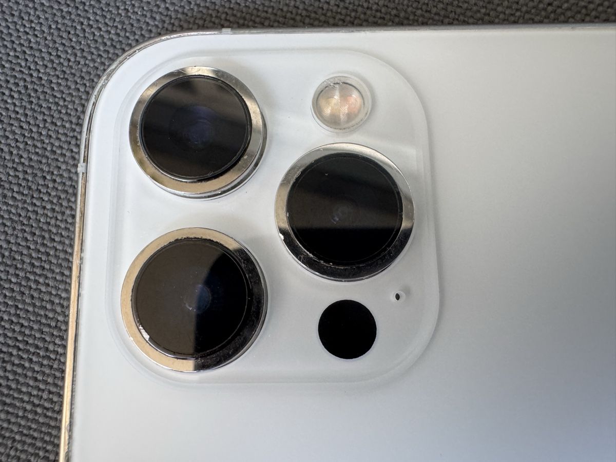 Apple Telefoni cellulari / Smartphones: Apple iPhone 12 Pro Max.  256 GO – Usato da Lausanne venduto da Denis- 8