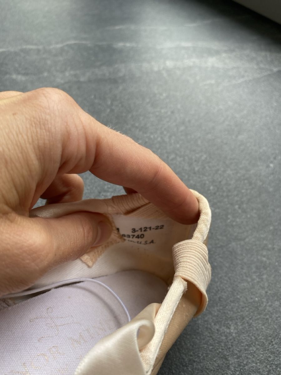 Scarpe da donna: Spitzenschuhe 8.5 M extra-flex Gaynor Minden – Usato da Schwanden GL venduto da zof_bq5y 5
