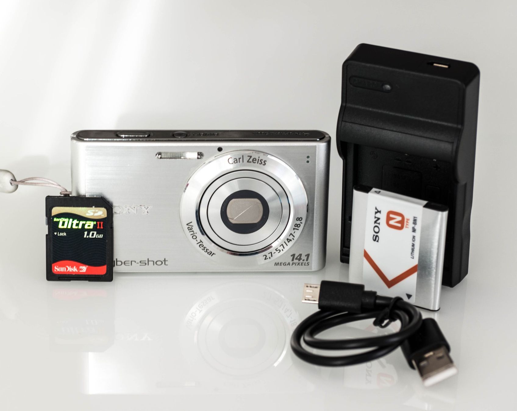 Sony Kamera: Sony Cyber-shot DSC-W320 Kompaktkamera – Gebraucht aus Thörishaus von vintagger 1
