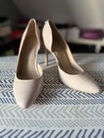 Edle High Heels in Beige Kroko Optik, Grösse 37, Top!