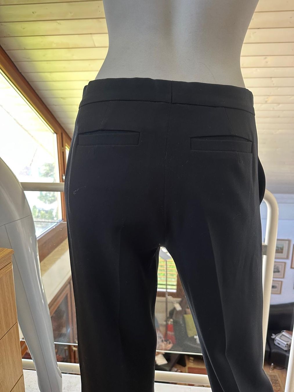 Max Mara Pantaloni: Schwarze Hose von MAX MARA – Usato da Neuhausen venduto da Lechasseur 2