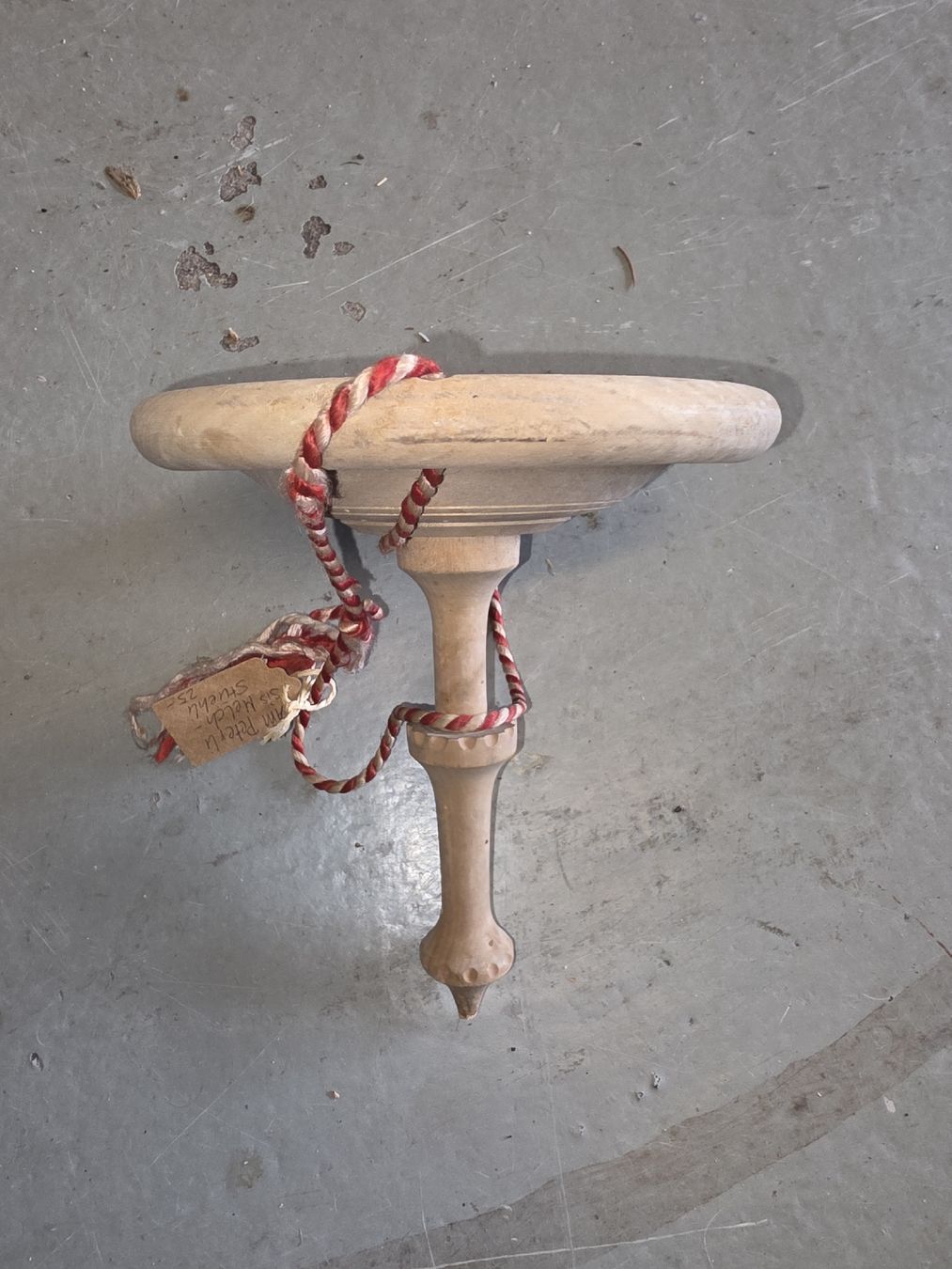 Tutte le decorazioni: Melkstuhl Antik mit Holzschnitzerei Klein – Usato da Bäriswil BE venduto da Simon_Kreativwelt