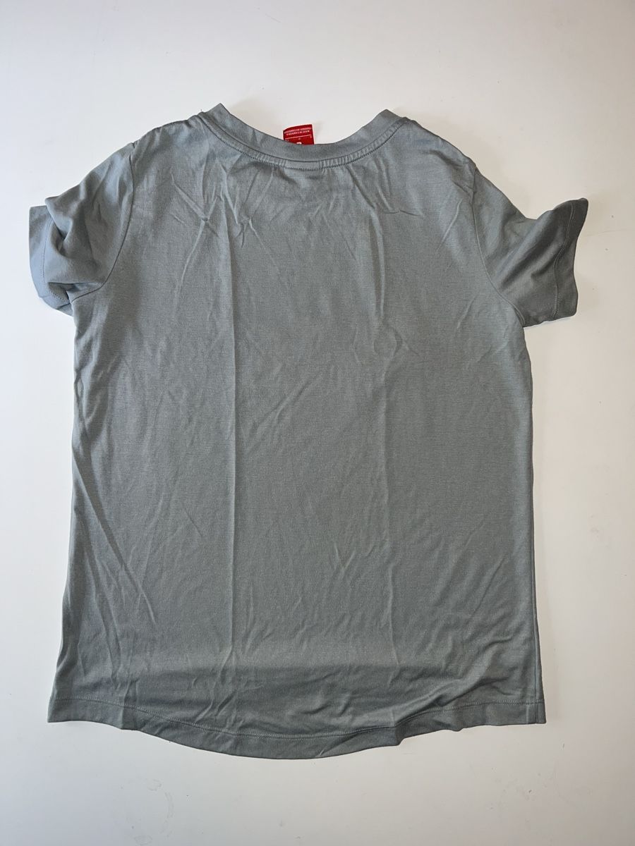 Nike T-Shirts: NIKE Sport Oberteil/Top – Neu (gemäss Beschreibung) aus Zürich von forestF4iry 2