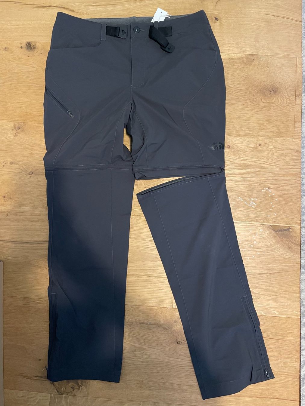 North Face Hosen: Zip-off Wanderhose North Face – Gebraucht aus Niederhünigen von celae01