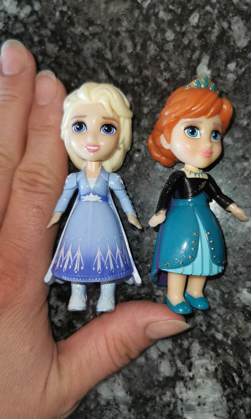 Bambole: Mini Puppe / Elsa und Anna 9cm – Usato da Winterthur venduto da Katyakaterina 2