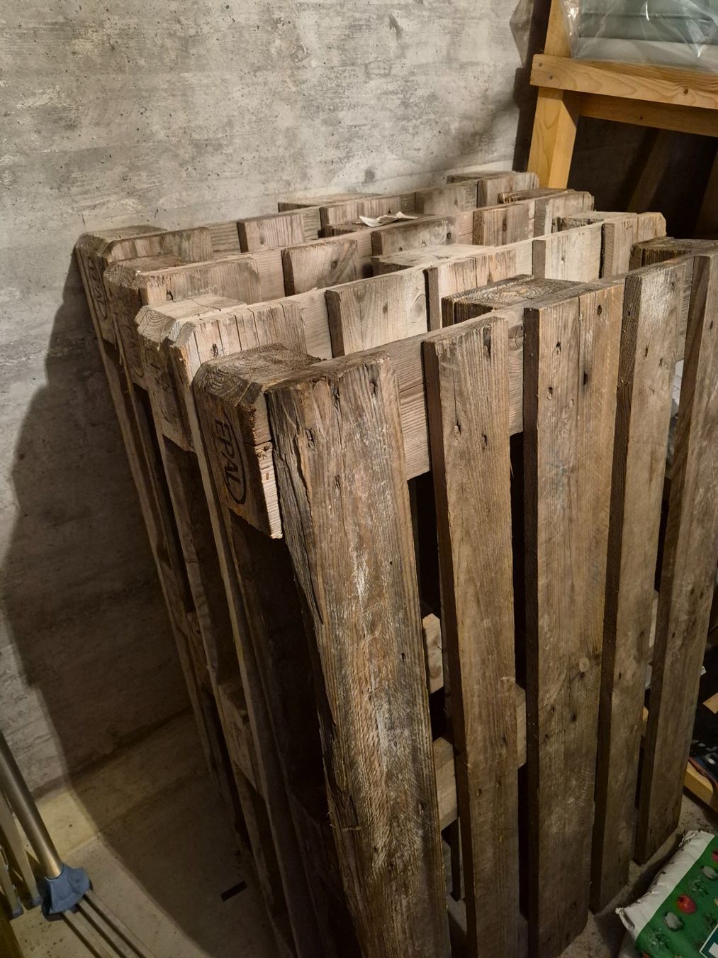 Pallets: Europalette 10 Stk. – Usato da Düdingen venduto da lar_sj2b 1