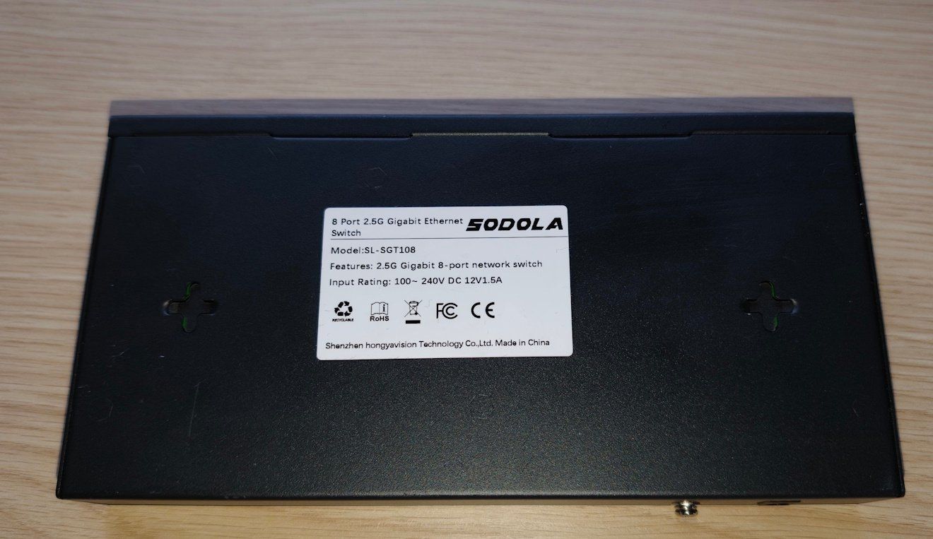 Hub & Switch: 8-Port 2.5Gbit Switch – Usato da Hefenhofen venduto da Radeon-01 1