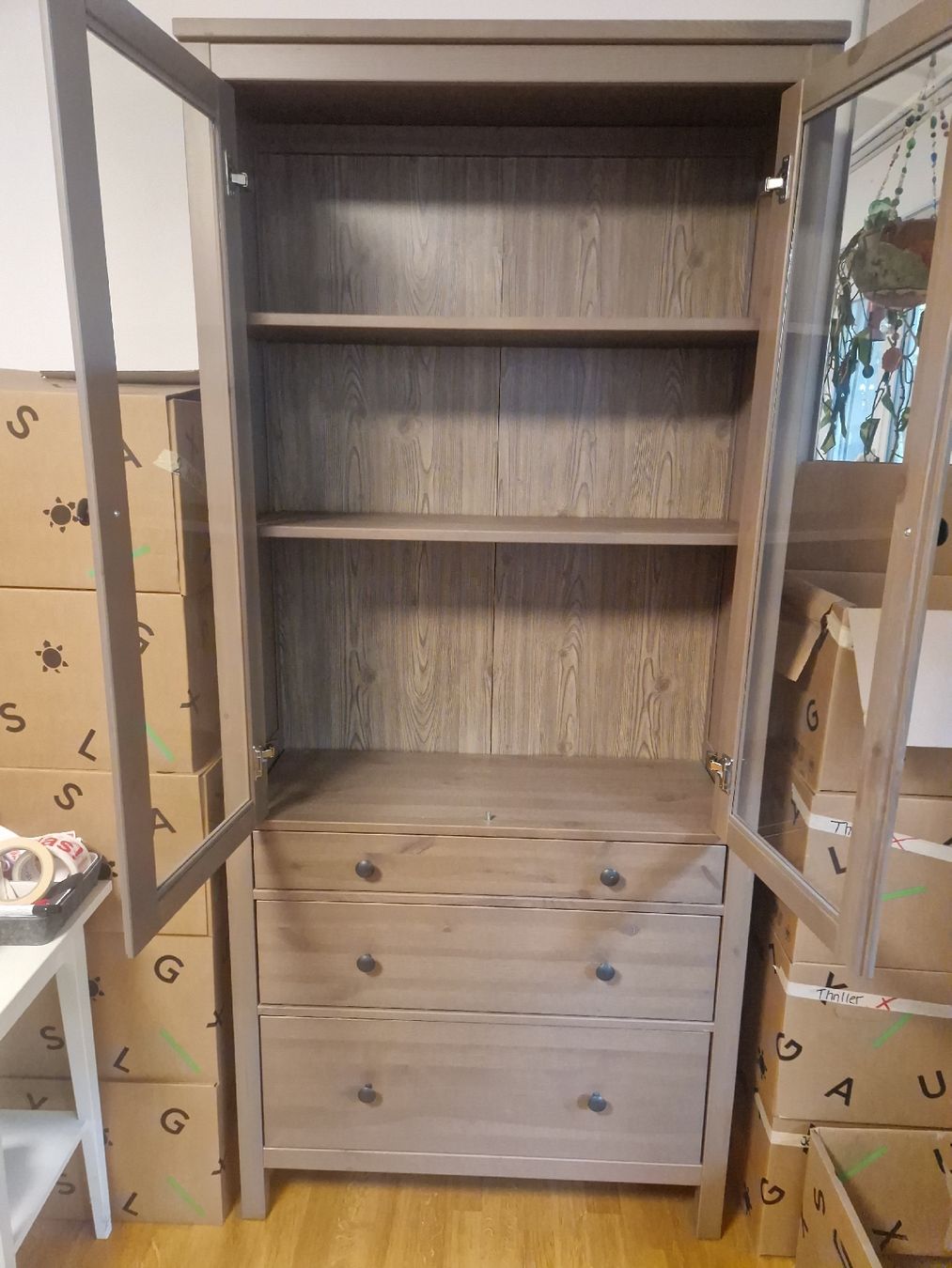 Vetrine: Schöne Hemnes Vitrine IKEA – Usato da Zürich venduto da bia_ 1