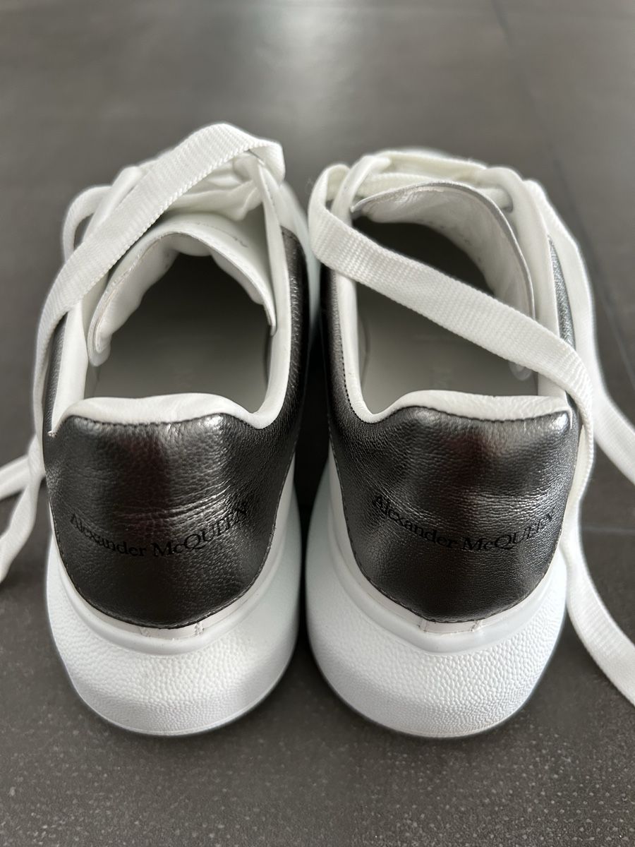Alexander Mcqueen Chaussures femmes: Original Alexander McQueen Schuhe Gr. 37 metallic silber – Neuf (Voir description) à Itingen par ella308874