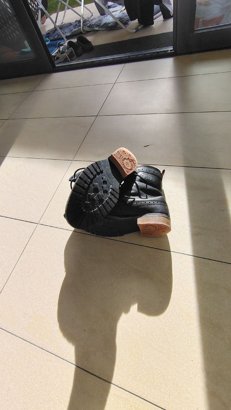 Scarpe da uomo: stivaletti Superdry – Usato da Minusio venduto da sheiker 2