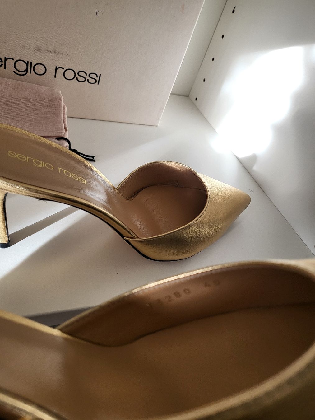 Sergio Rossi Scarpe da donna: Sergio Rossi Gold Leather Mules Size 40 – Usato da Sarmenstorf venduto da zuz_q5kq 6