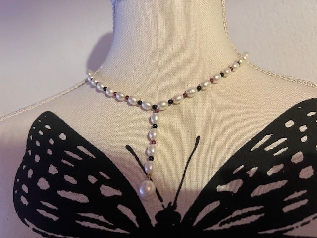 Catenine: 585 Schöne Perlen Kette mit Stempel – Usato da Neerach venduto da romiping