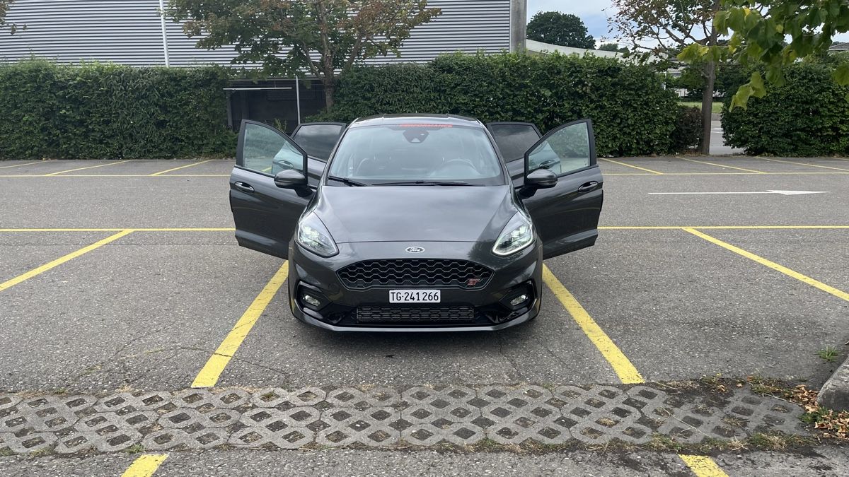 Ford Autos: Makelloser Ford Fiesta ST 200PS – Gebraucht aus Kreuzlingen von TheCurry 5
