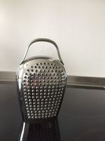 Käsereibe Alessi neu!