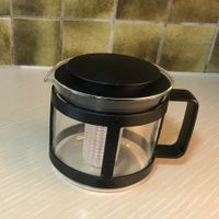 Teekanne mit Sieb, aus Glas von Bodum, 1L