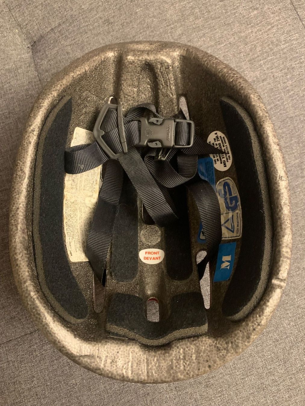 Caschi: Velohelm / Farradhelm / Helm – Nuovo (secondo la descrizione) da Wetzikon ZH venduto da Anna-Katharina_Happy 3