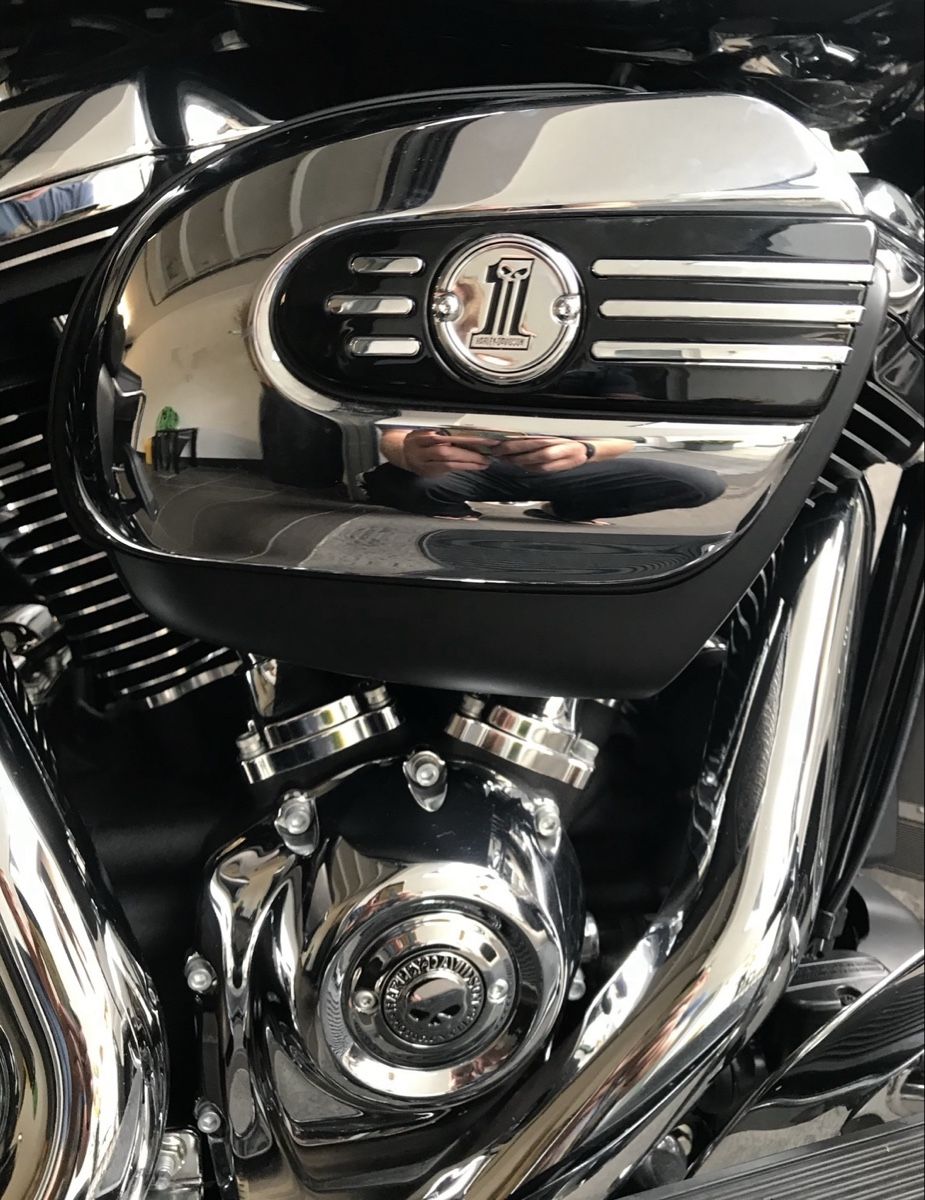 Harley-Davidson Touring: Harley Davidson Roadking Classic Sept 2016 – D'occasion à Siebnen par Aik 1