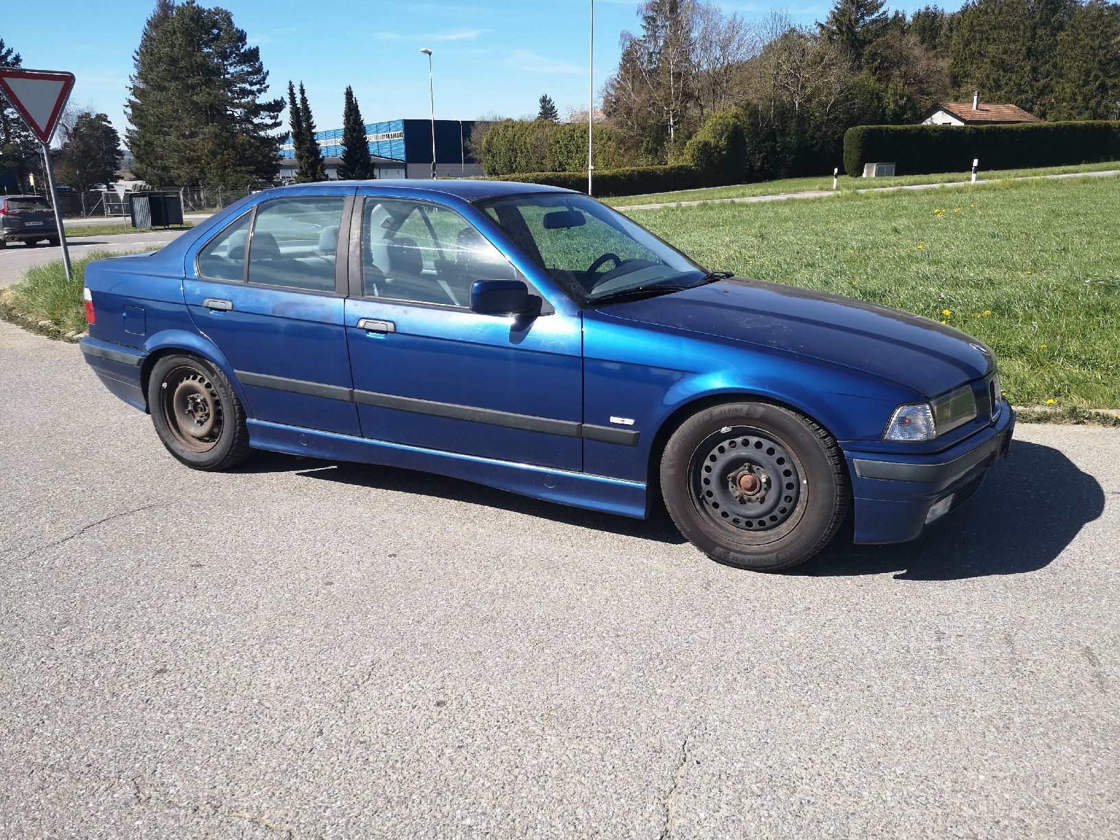 BMW Automobili: E36 320i – Usato da Vuisternens-Romont venduto da Stauf32 1