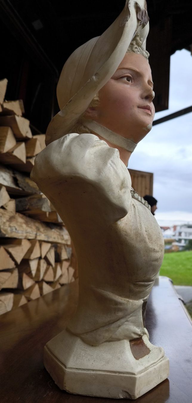 Sculture & Statue: Frauenbüste Gips – Usato da Rorschacherberg venduto da snOOpydOg11 9