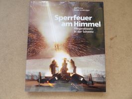 Sperrfeuer am Himmel